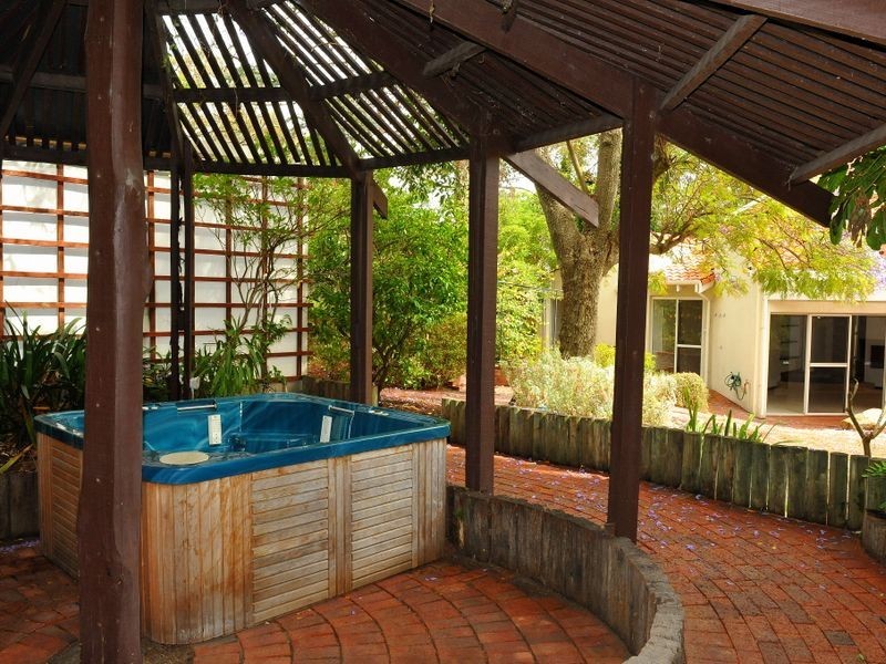 2 Hopetoun Street, South Perth WA 6151