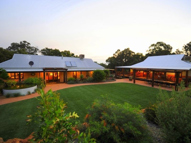 56 Falls Heights, Gidgegannup WA 6083