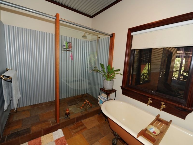 56 Falls Heights, Gidgegannup WA 6083