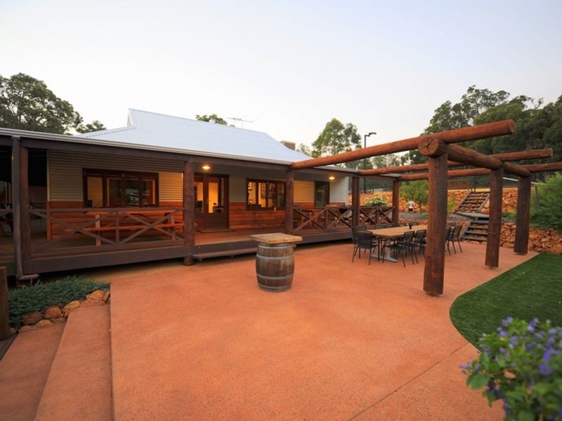 56 Falls Heights, Gidgegannup WA 6083