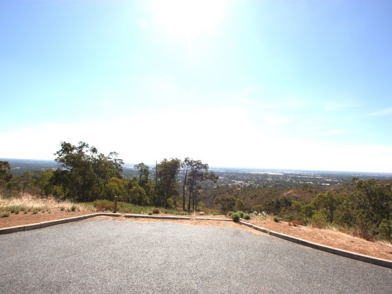 193 Falls Road, Lesmurdie WA 6076