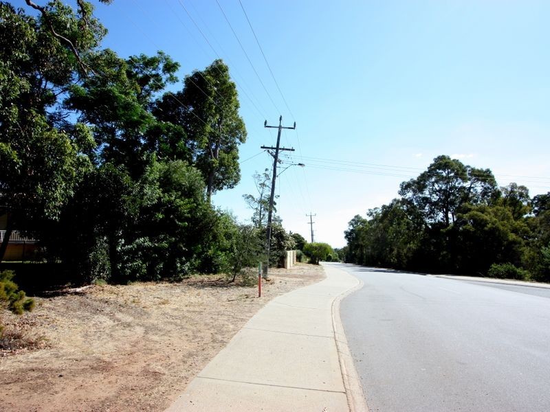 45 Cotherstone Road, Kalamunda WA 6076