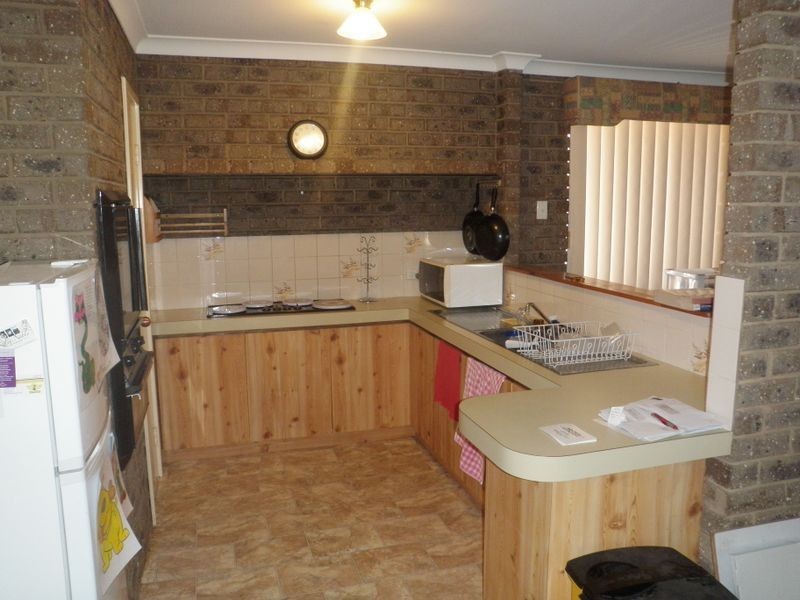 42 Palmer Crescent, High Wycombe WA 6057