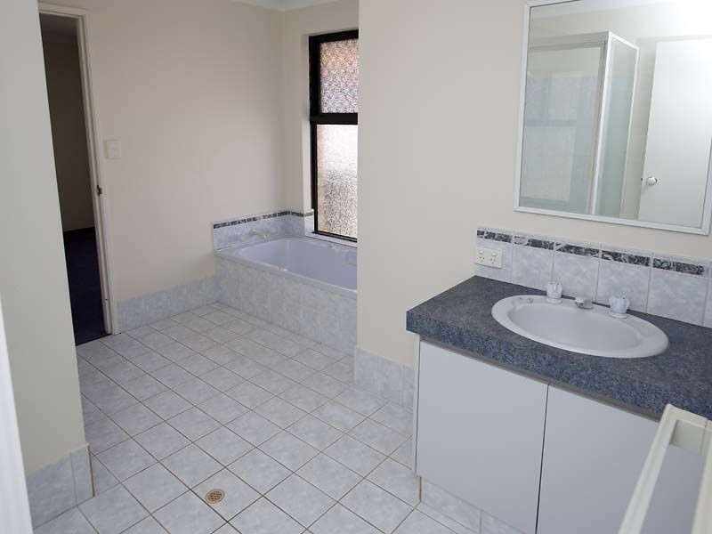 51 Rosher Road, Lockridge WA 6054