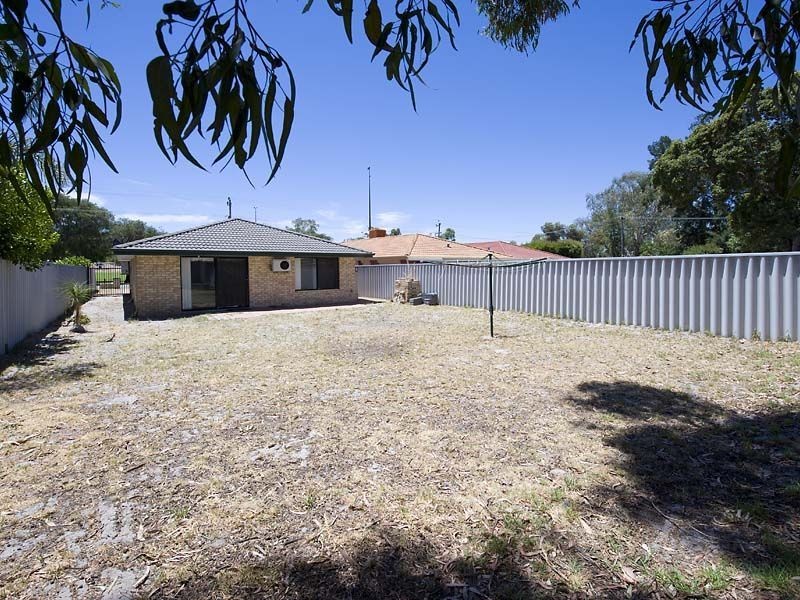 51 Rosher Road, Lockridge WA 6054