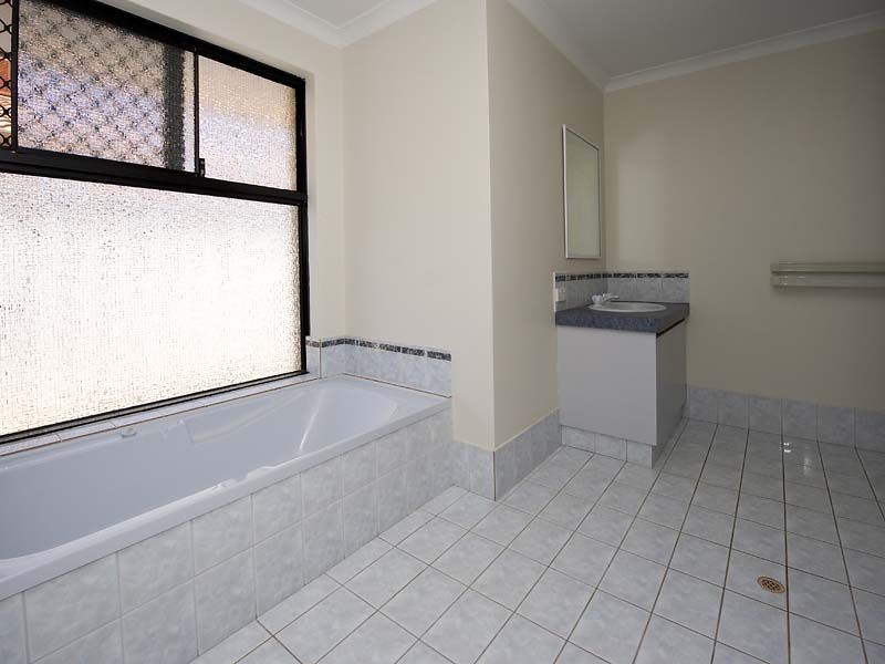 51 Rosher Road, Lockridge WA 6054