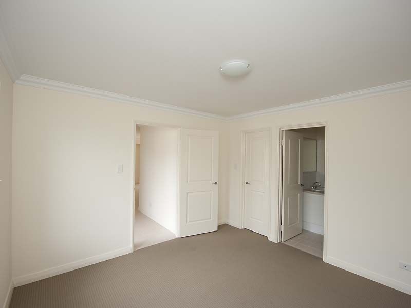 10 D Epping Court, High Wycombe WA 6057