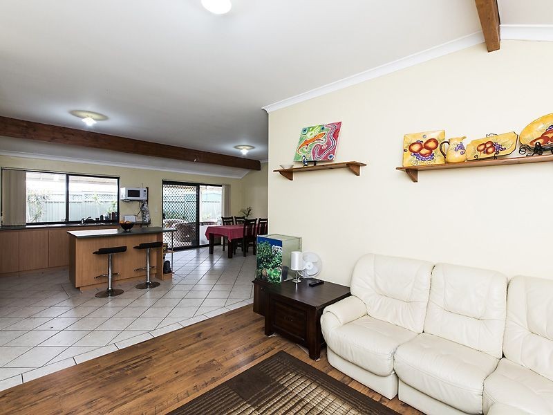 50 Feeney Gardens, High Wycombe WA 6057
