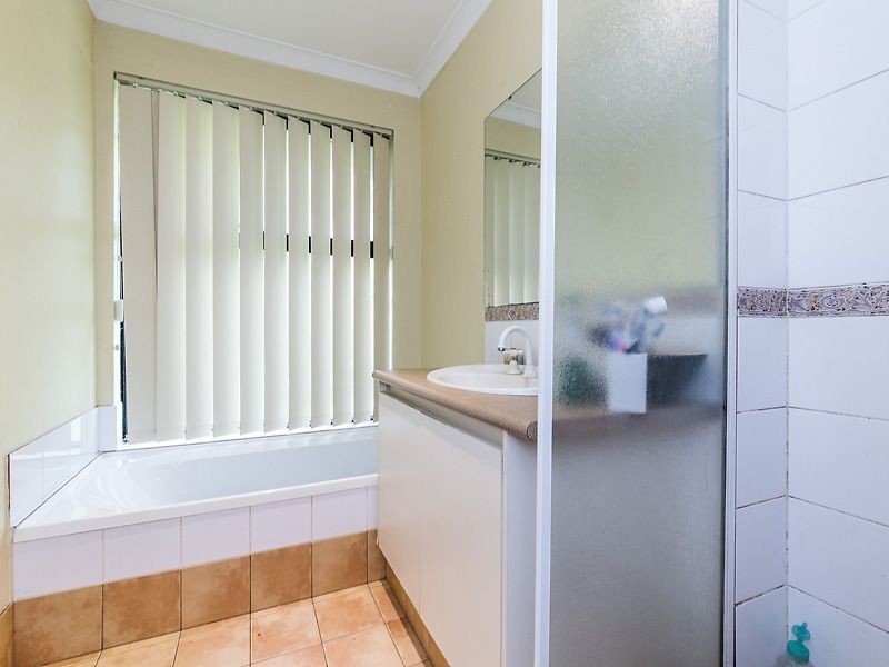 50 Feeney Gardens, High Wycombe WA 6057