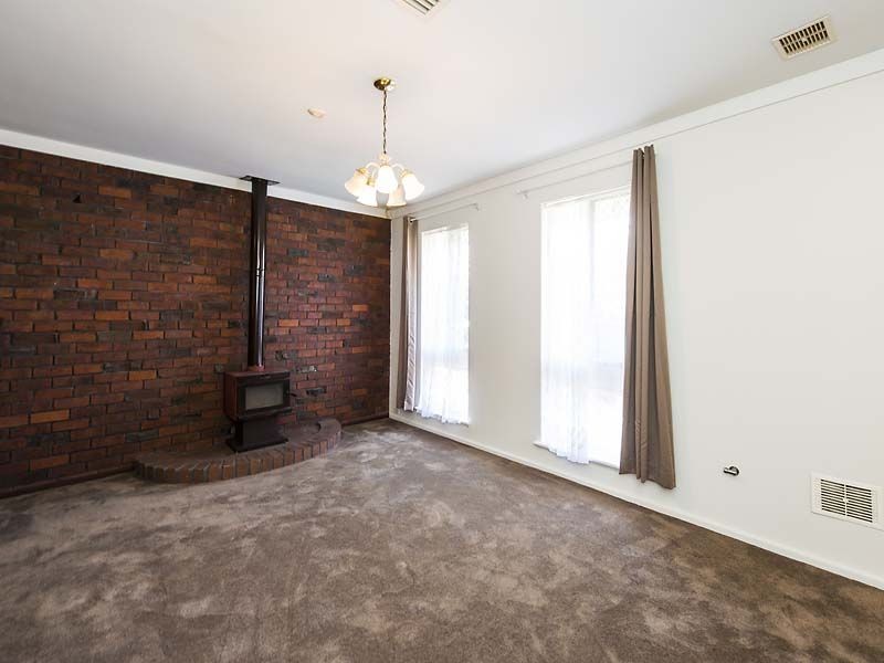 13 Solandra Way, Forrestfield WA 6058