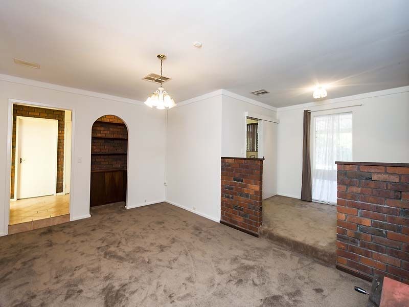 13 Solandra Way, Forrestfield WA 6058