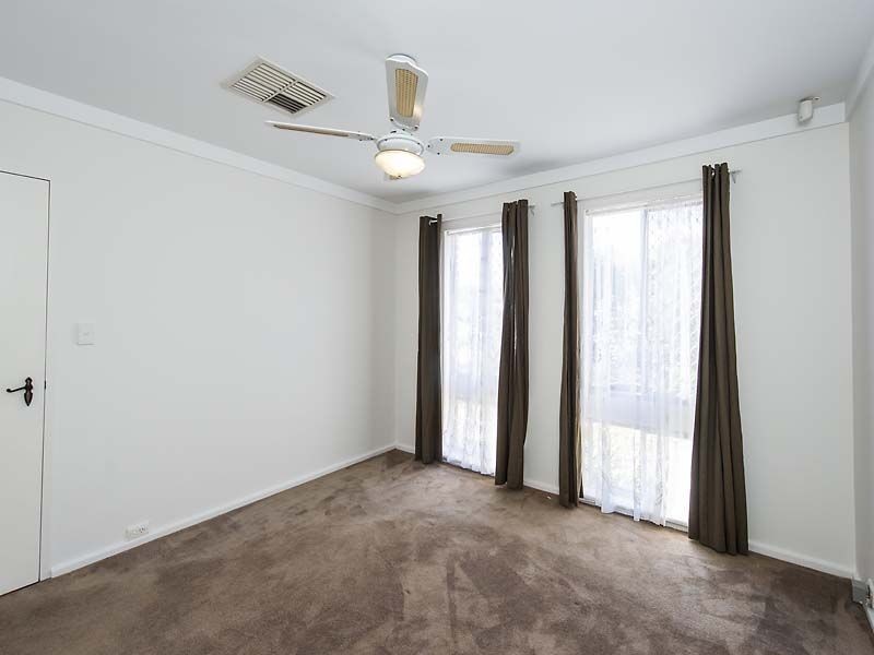 13 Solandra Way, Forrestfield WA 6058