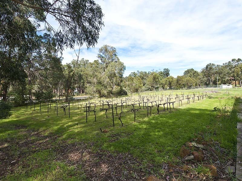 234 Stanhope Road, Walliston WA 6076