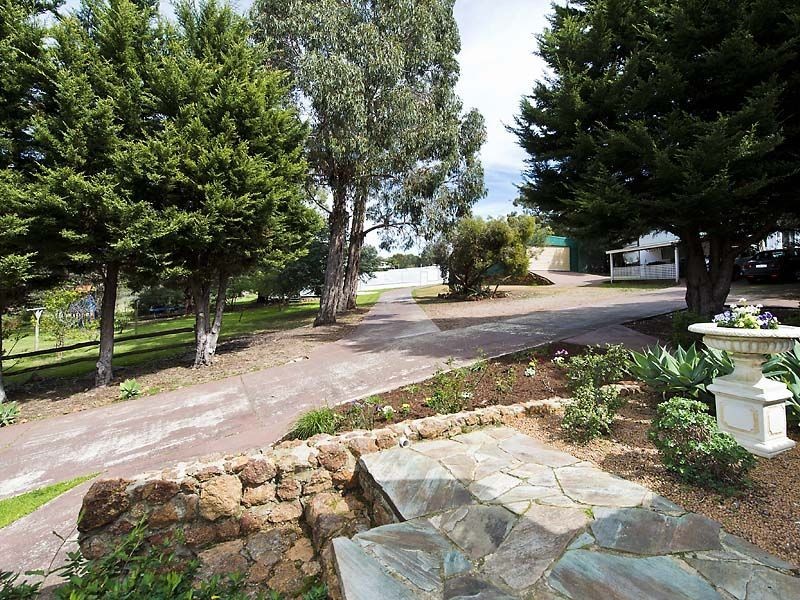 234 Stanhope Road, Walliston WA 6076