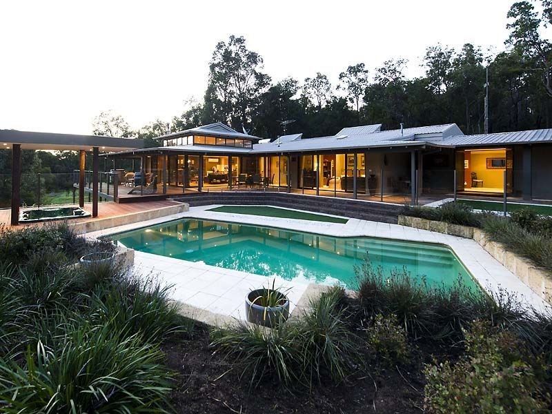 143 Bahen Road, Hacketts Gully WA 6076