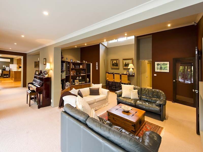 143 Bahen Road, Hacketts Gully WA 6076