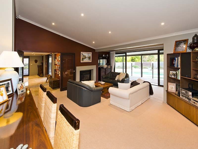 143 Bahen Road, Hacketts Gully WA 6076