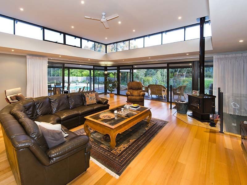 143 Bahen Road, Hacketts Gully WA 6076