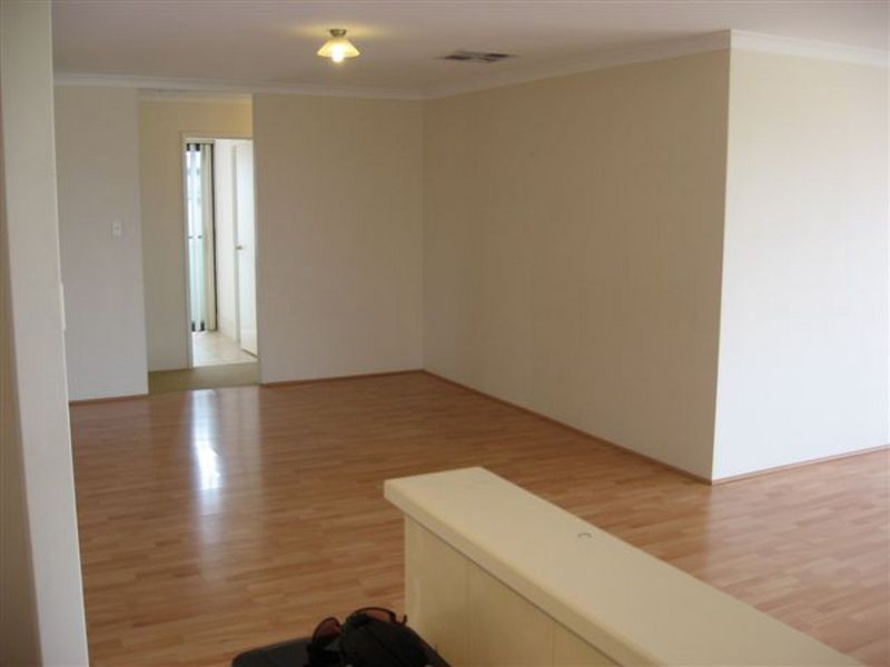 11 Fleet Circle, High Wycombe WA 6057