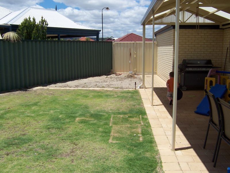 11 Fleet Circle, High Wycombe WA 6057