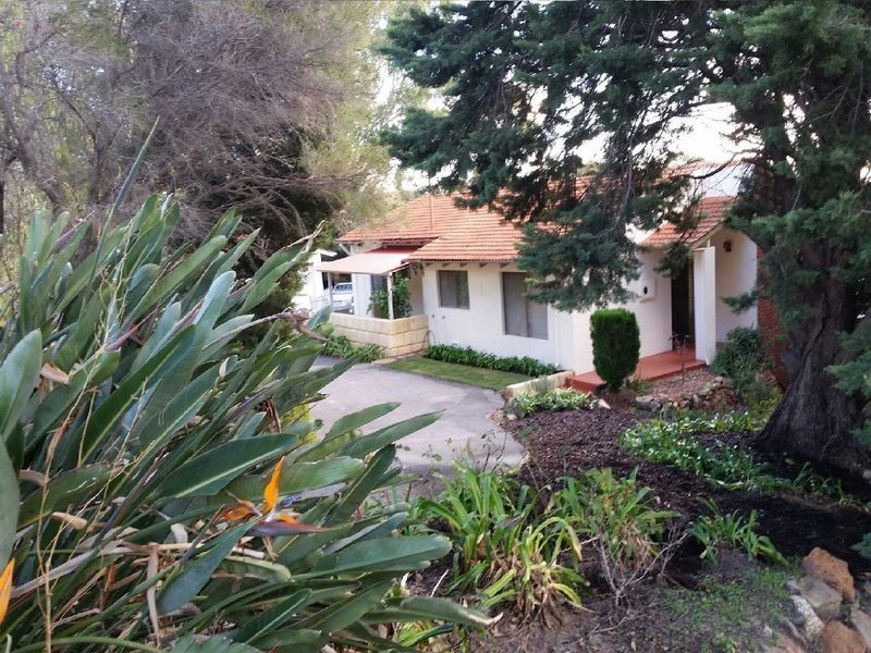 3 Regdel Road, Lesmurdie WA 6076