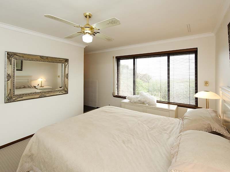 3 Regdel Road, Lesmurdie WA 6076