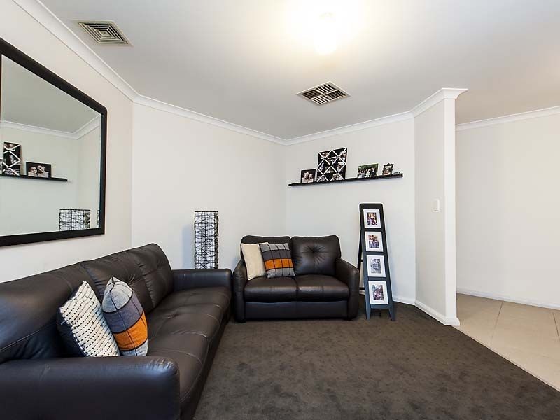 40 Oldham Pass, High Wycombe WA 6057