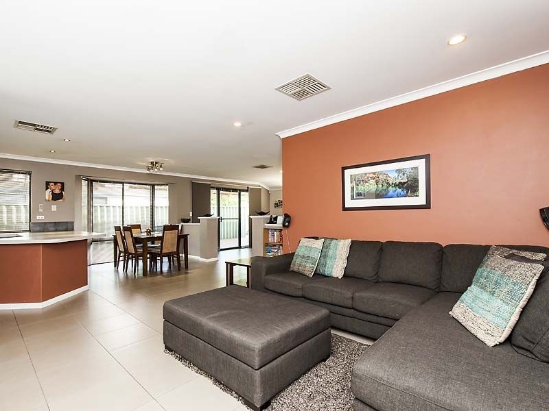 40 Oldham Pass, High Wycombe WA 6057