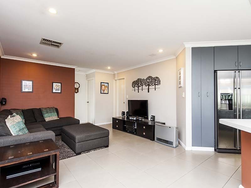 40 Oldham Pass, High Wycombe WA 6057