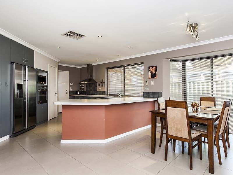 40 Oldham Pass, High Wycombe WA 6057