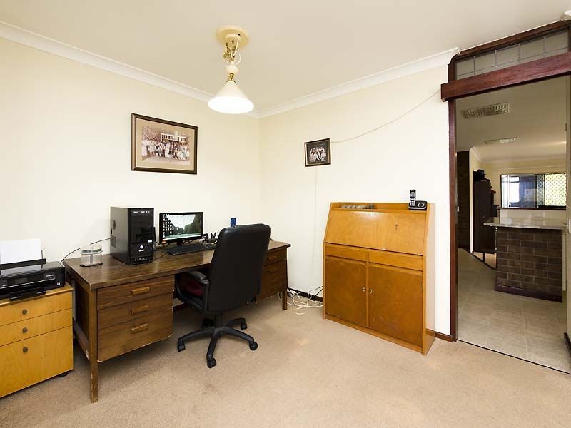 9 Macao Road, High Wycombe WA 6057