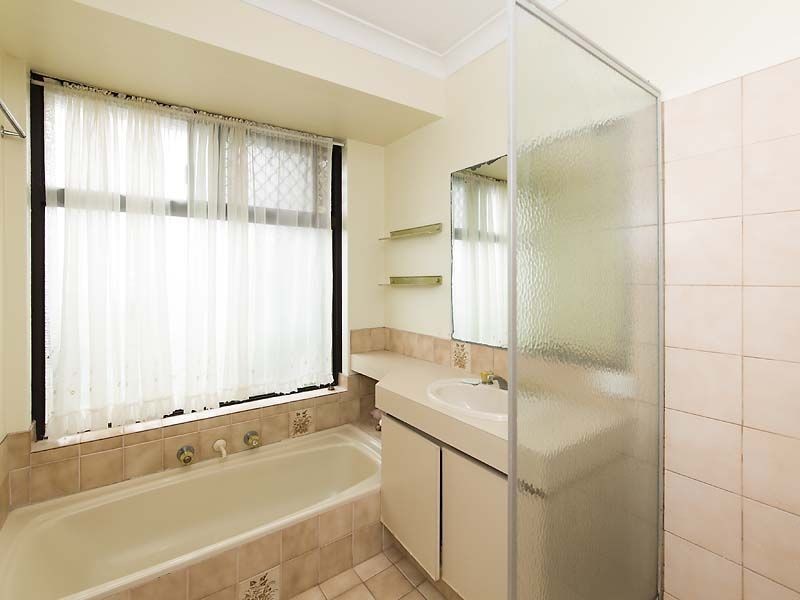 9 Macao Road, High Wycombe WA 6057