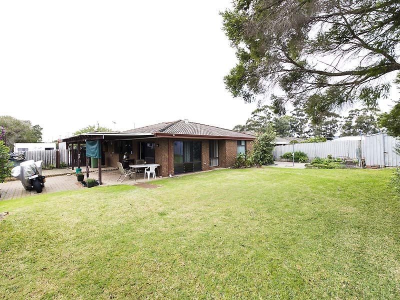 9 Macao Road, High Wycombe WA 6057
