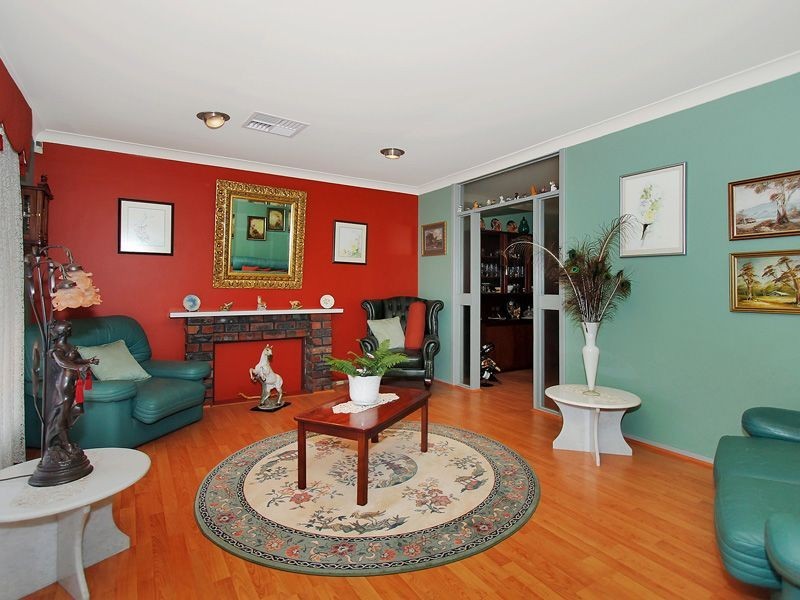 60 Mahonia Way, Forrestfield WA 6058