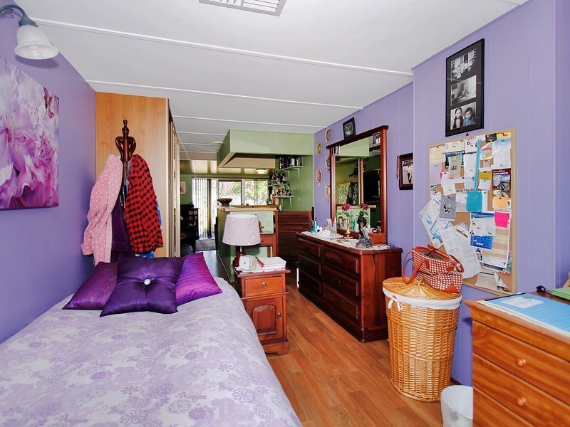 60 Mahonia Way, Forrestfield WA 6058