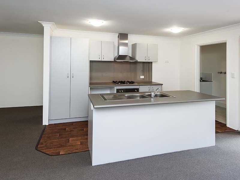 1/26 Mangosteen Drive, Forrestfield WA 6058