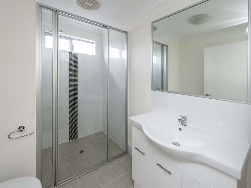 1/26 Mangosteen Drive, Forrestfield WA 6058