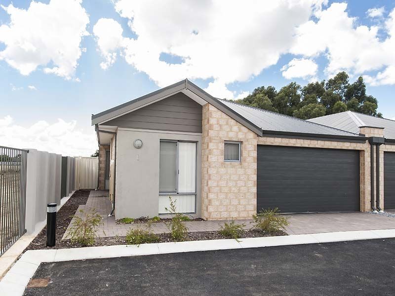 1/26 Mangosteen Drive, Forrestfield WA 6058