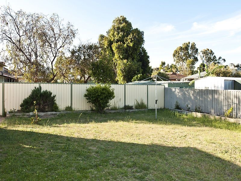 34 Tijuana Road, Armadale WA 6112