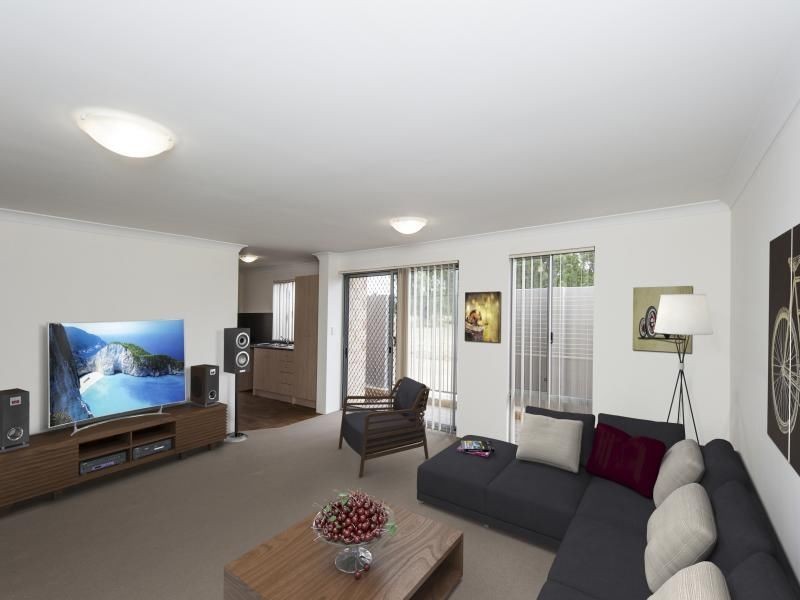 12/26 Mangosteen Drive, Forrestfield WA 6058