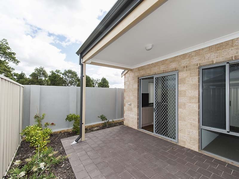 12/26 Mangosteen Drive, Forrestfield WA 6058