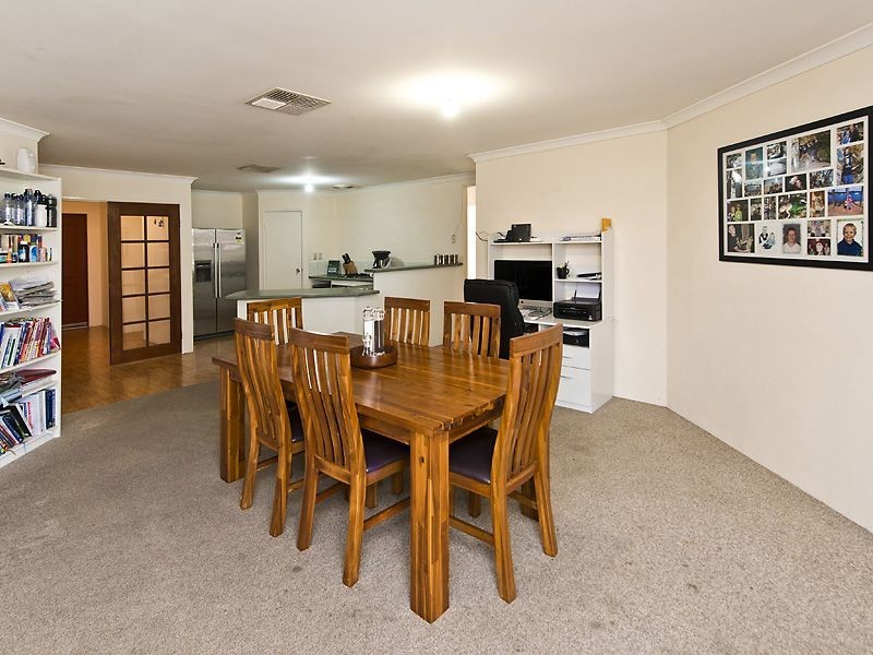 3 Silica Road, Wattle Grove WA 6107