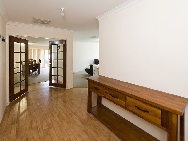 3 Silica Road, Wattle Grove WA 6107