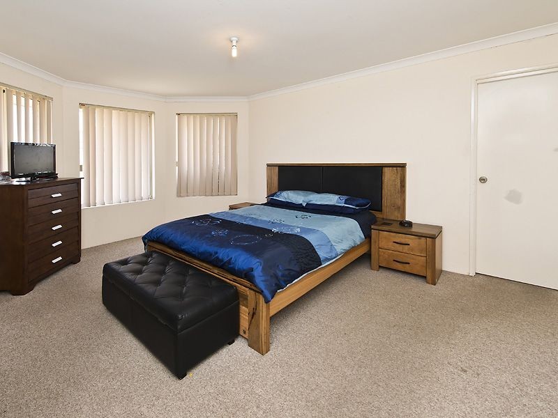 3 Silica Road, Wattle Grove WA 6107