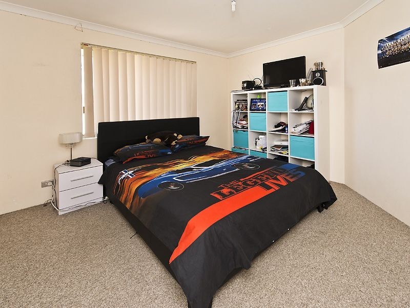 3 Silica Road, Wattle Grove WA 6107