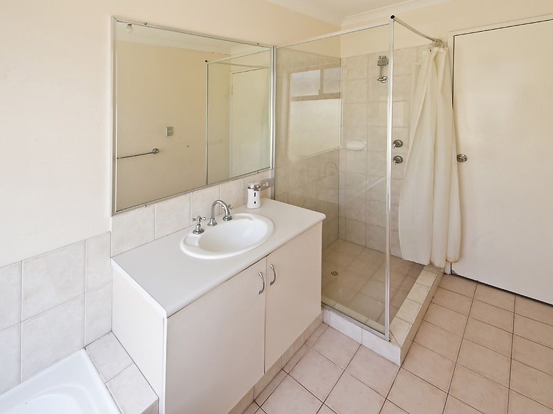 3 Silica Road, Wattle Grove WA 6107