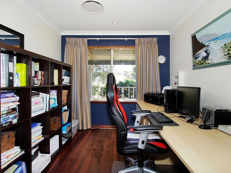 15 Mulberry Court, Maida Vale WA 6057