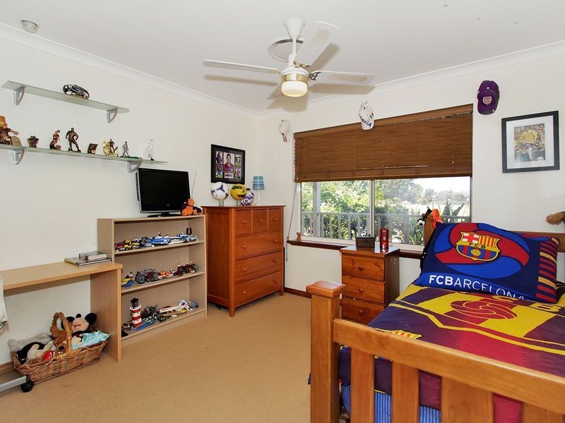 15 Mulberry Court, Maida Vale WA 6057