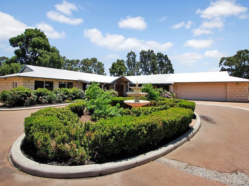 15 Mulberry Court, Maida Vale WA 6057