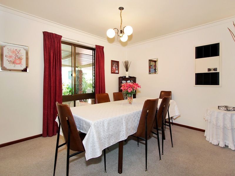 13 Magnolia Way, Forrestfield WA 6058